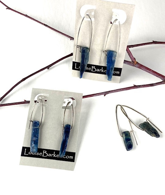 Pendientes de palo de cianita de piedra preciosa azul en alambre de plata de ley con cierre automático joyería de pendientes de moda